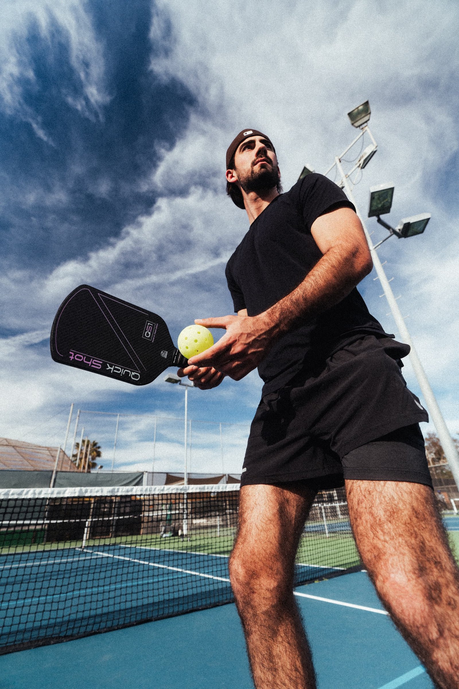 Elongated vs Wide Body Pickleball Paddle: Which Shape Is Right for Your Game?